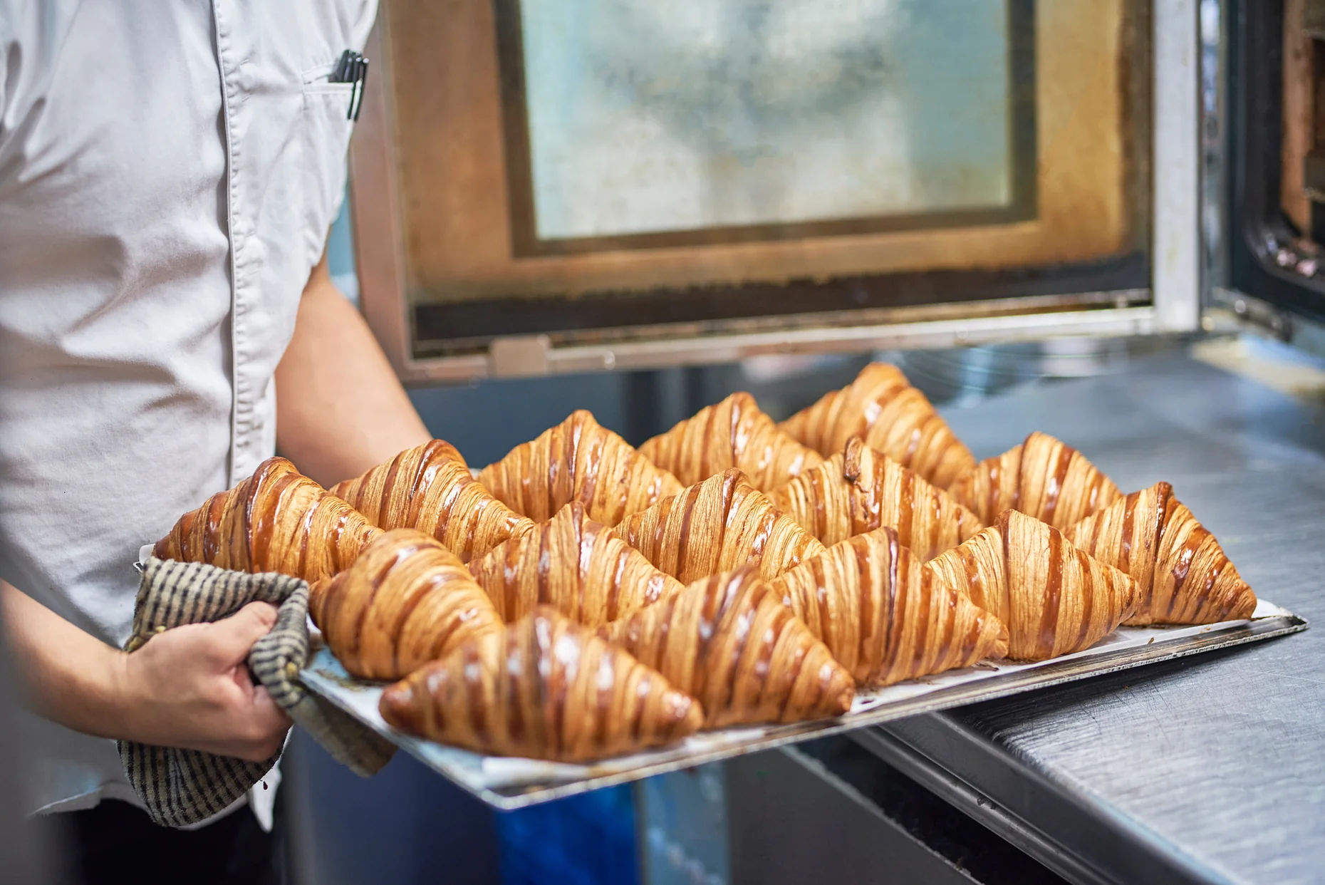 Croissants fresh out of the oven, Julien Plumart