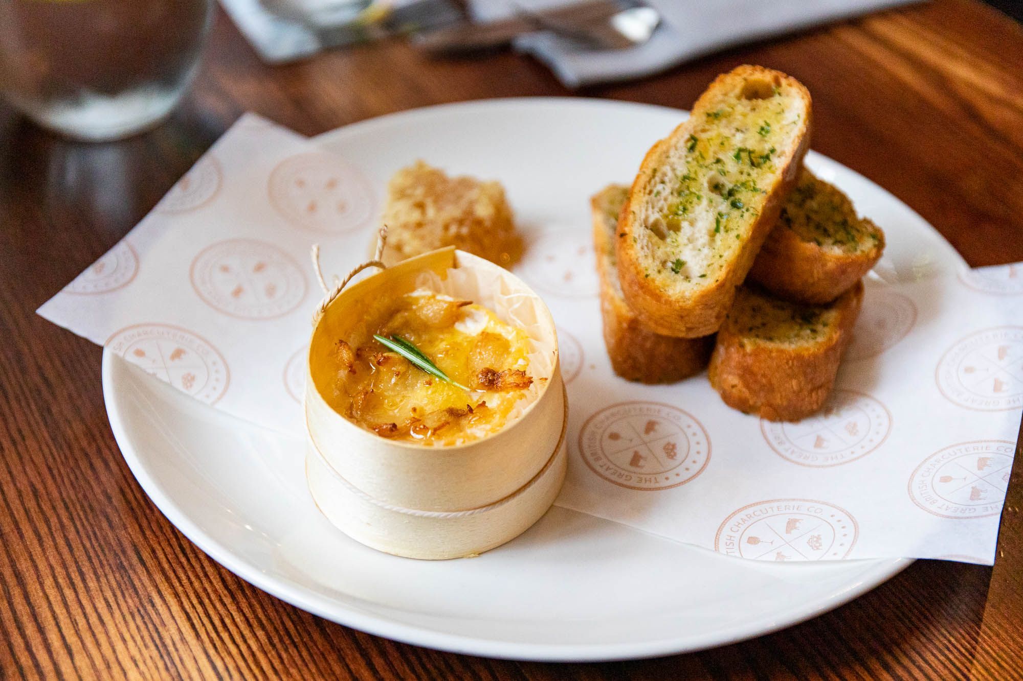 Hove Place Pub and Gardens Popular food pub reviews, booking