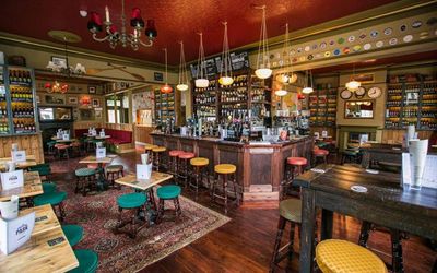 Brighton Food Pubs - The Inside of the Preston Park Tavern