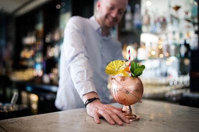 Hilton Brighton Metropole Bar Review