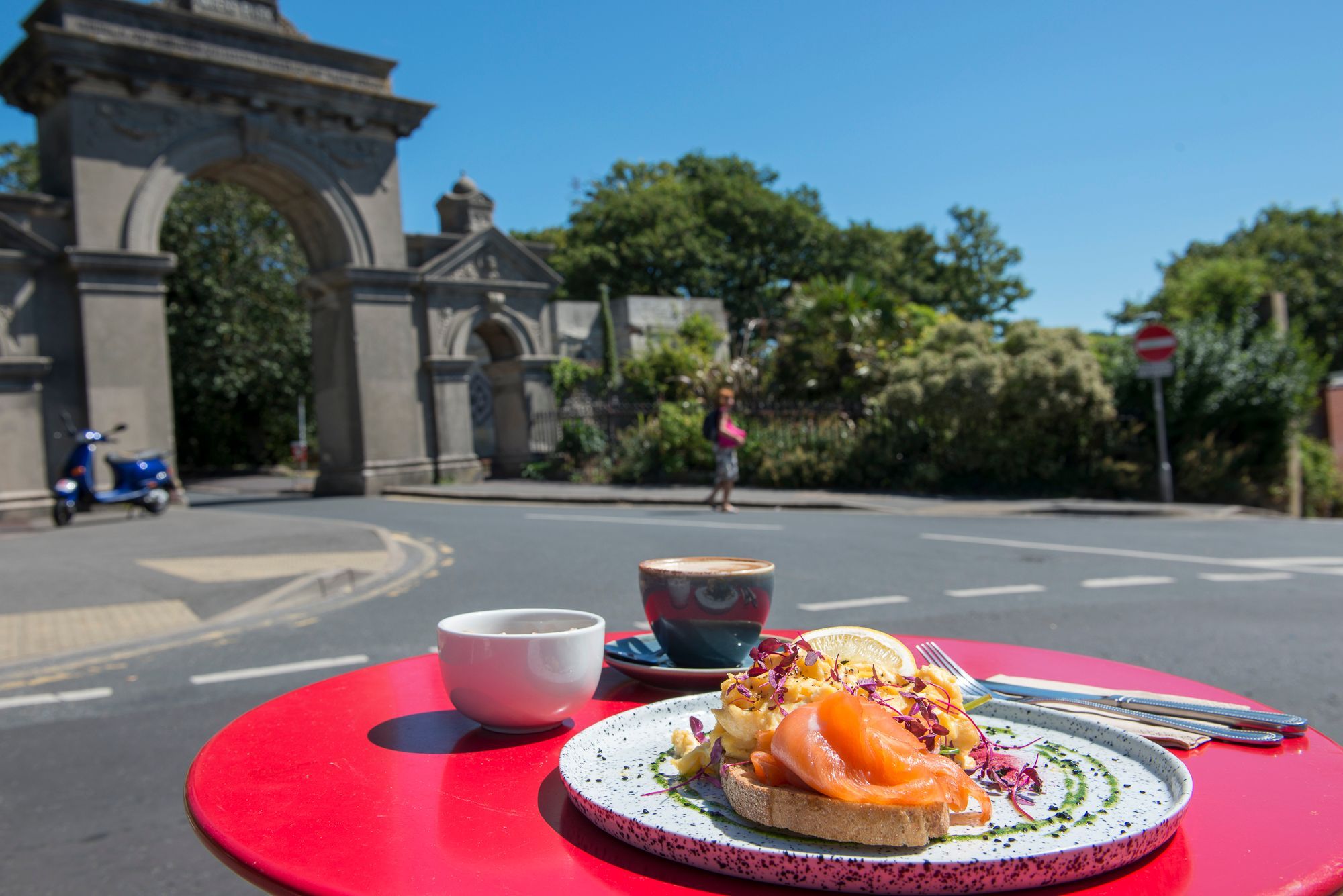 breakfast served outsife with the view of a park