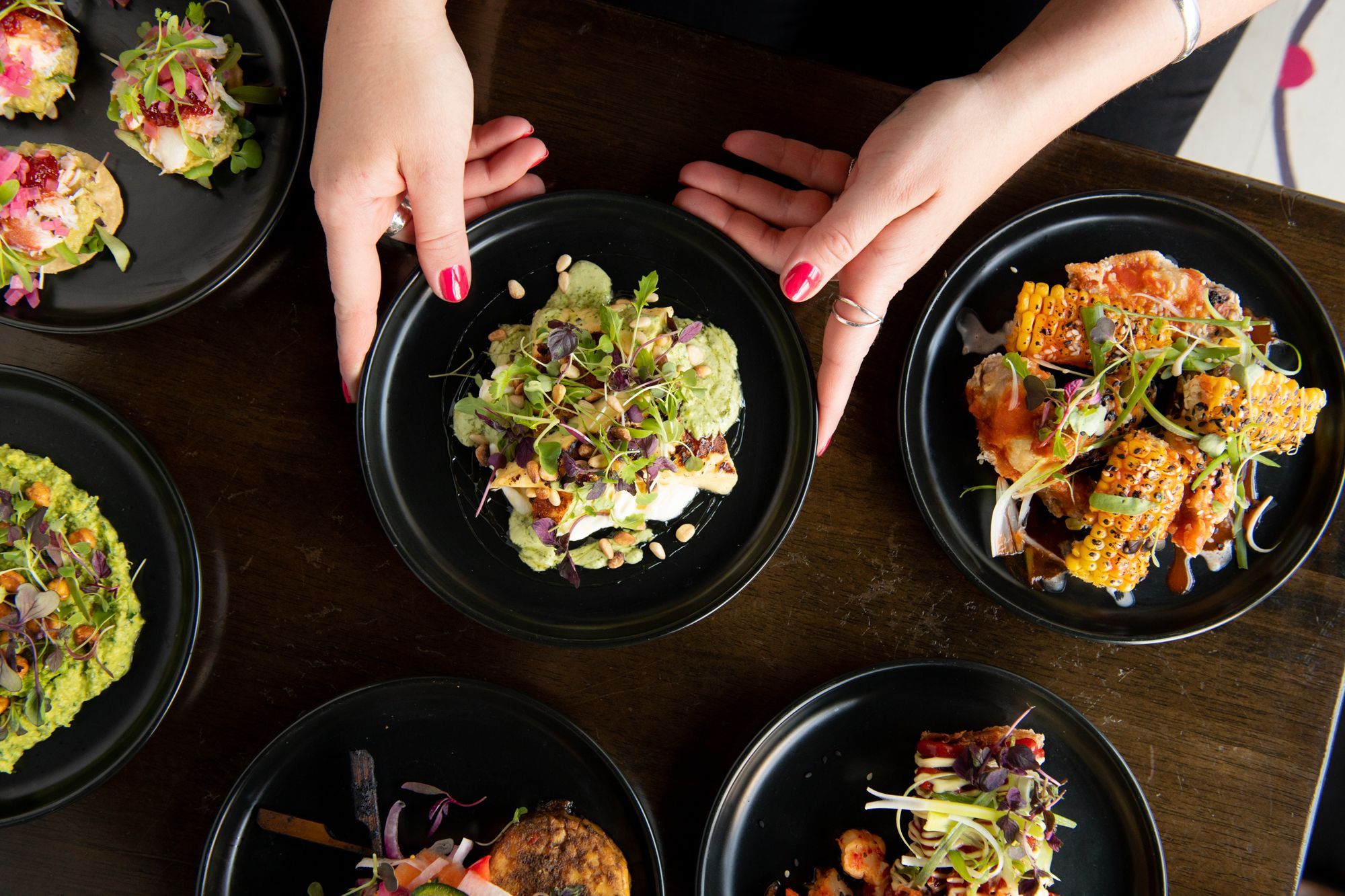 over head shot of small plates at daddylonglegs