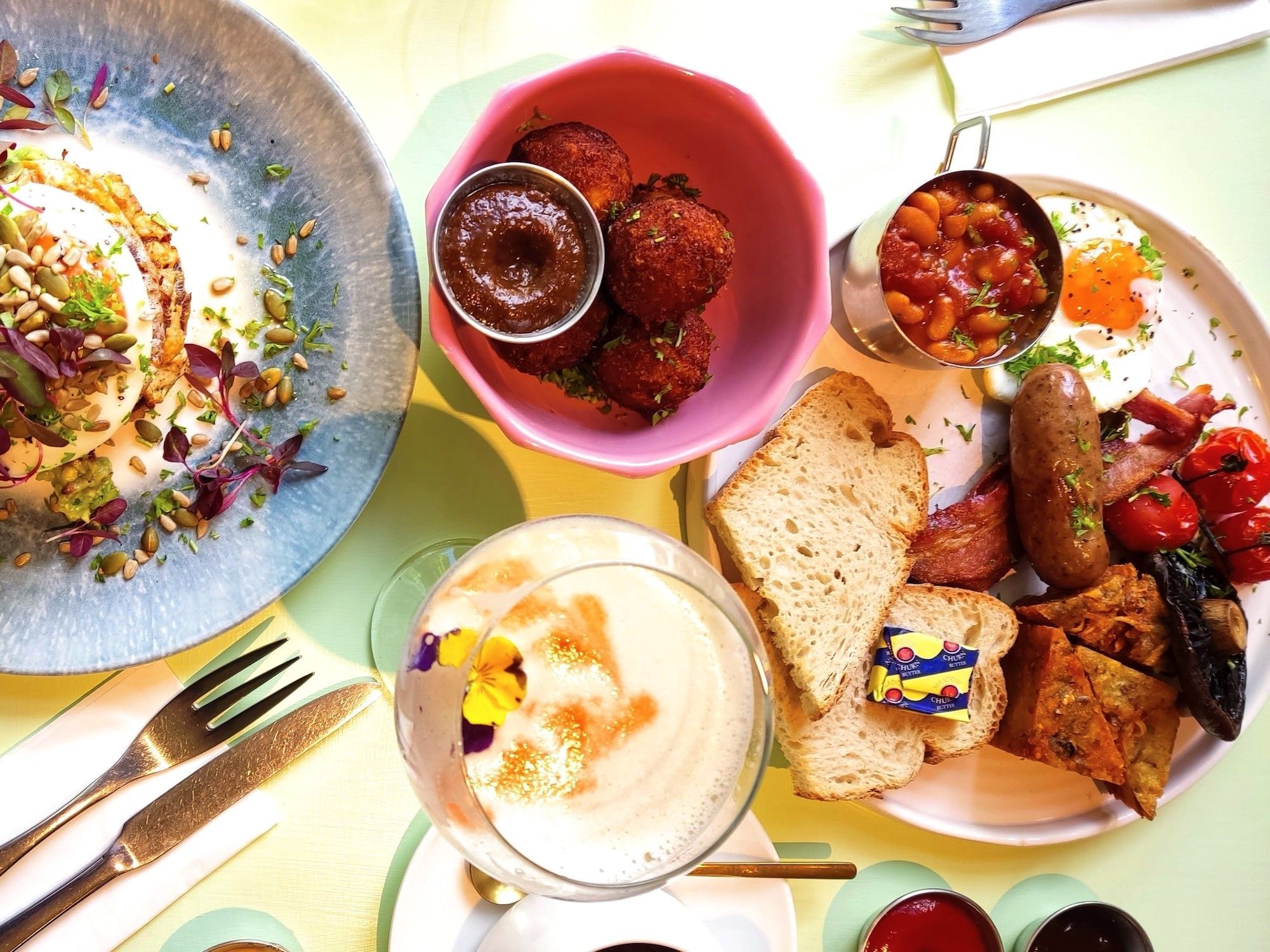 over head shot of brunch at oeuf