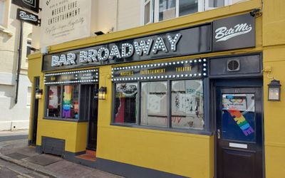 Bar Broadway