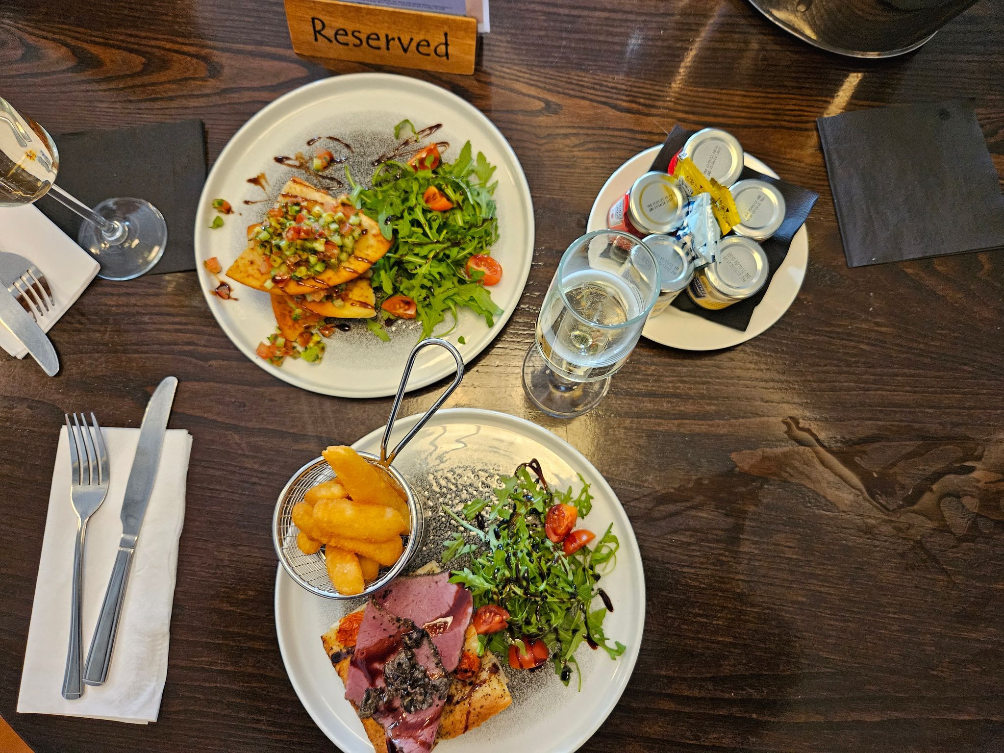 over head shot of the brunch dishes 