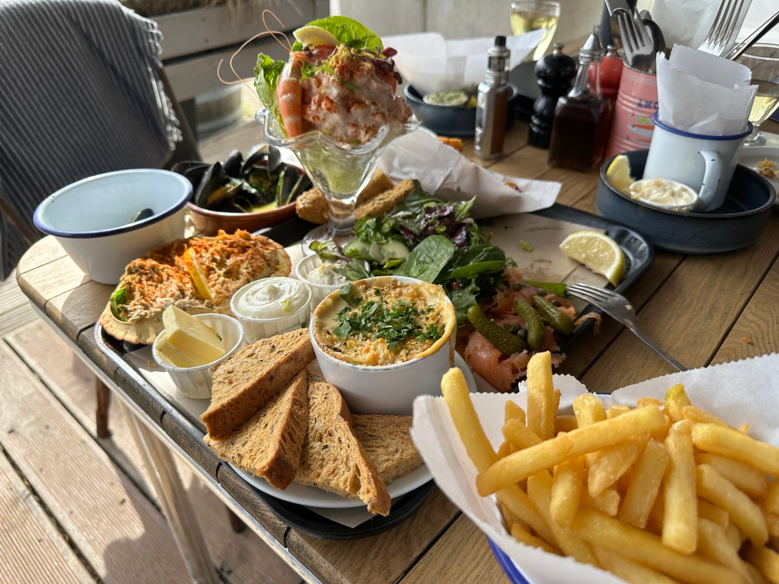 Crabshack Worthing big seafood platter. Beachside dining at the award-winning Sussex pub