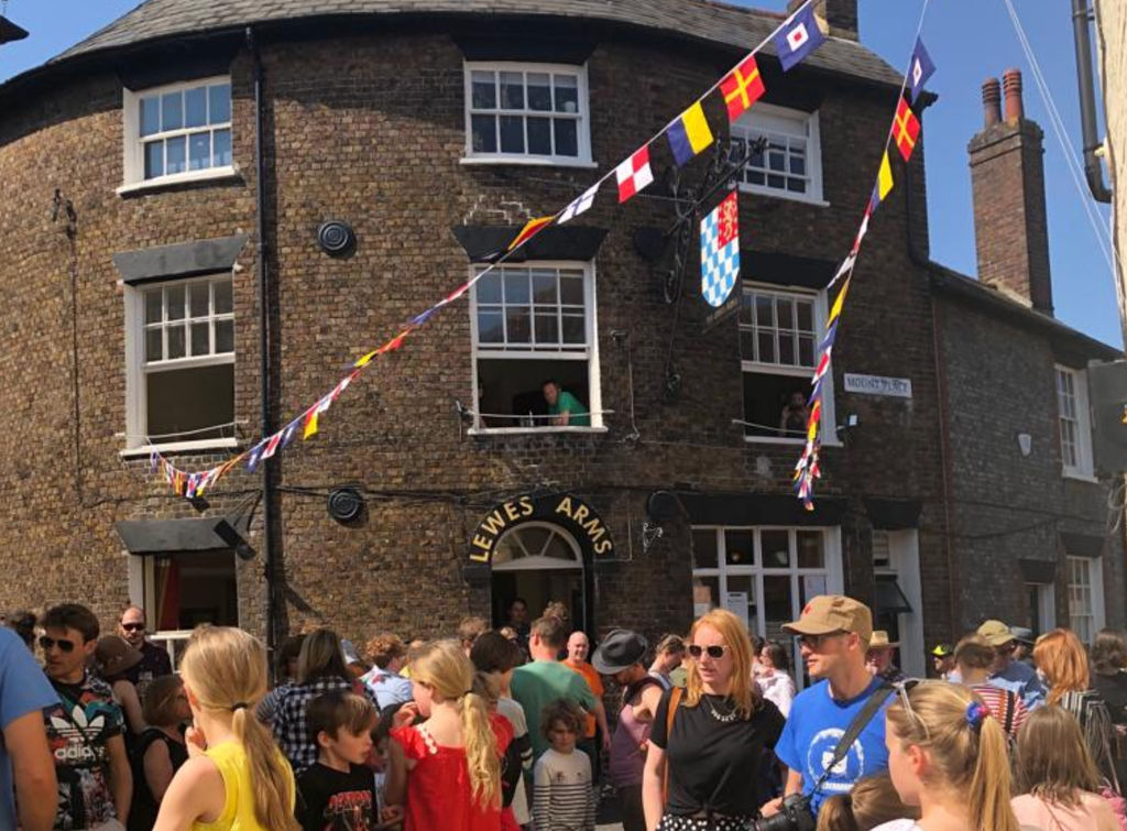 Pubs in Lewes Town Centre Guide | Includes Bars and Breweries