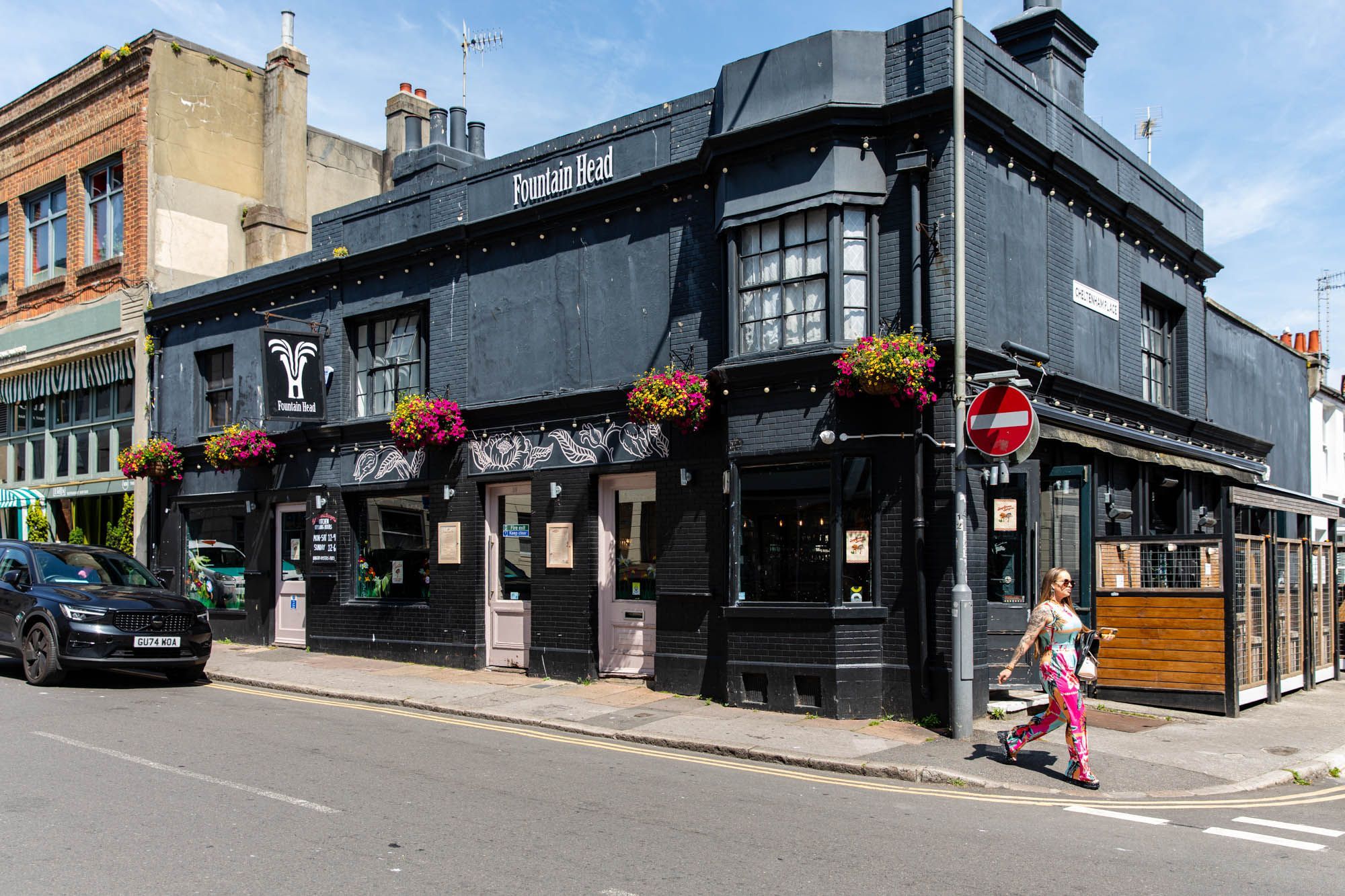 exterior shot of the Fountain Head pub
