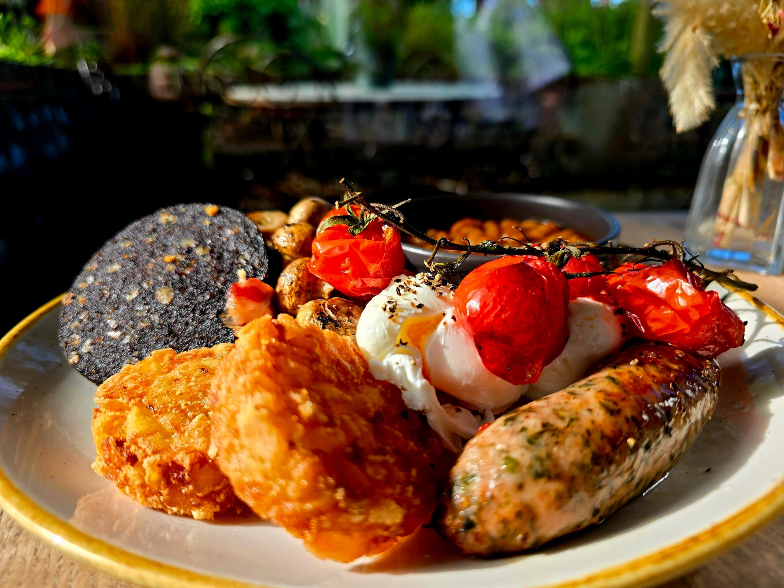 full english breakfast served at the jolly sportsman 