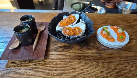 three little "snacks" dishes served on the table of Furna