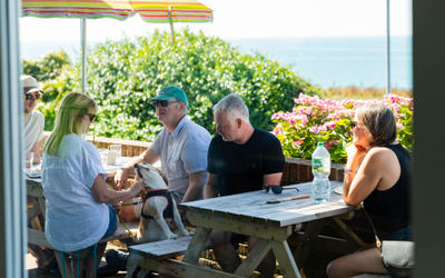 busy garden at Roedean Cafe, people sitting outside