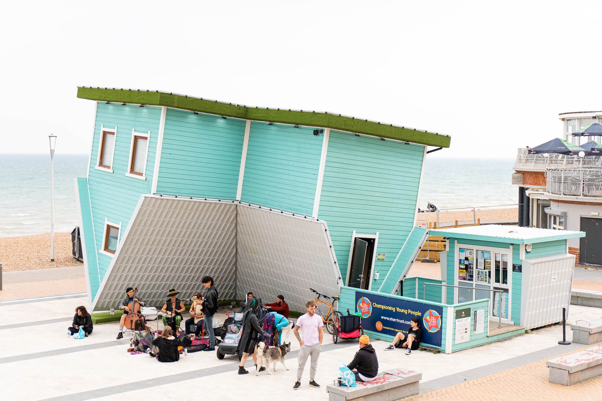 upside down house 