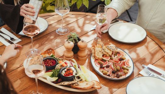 Alfesco dining at Coppa Club Brighton with wine and antipasti platters