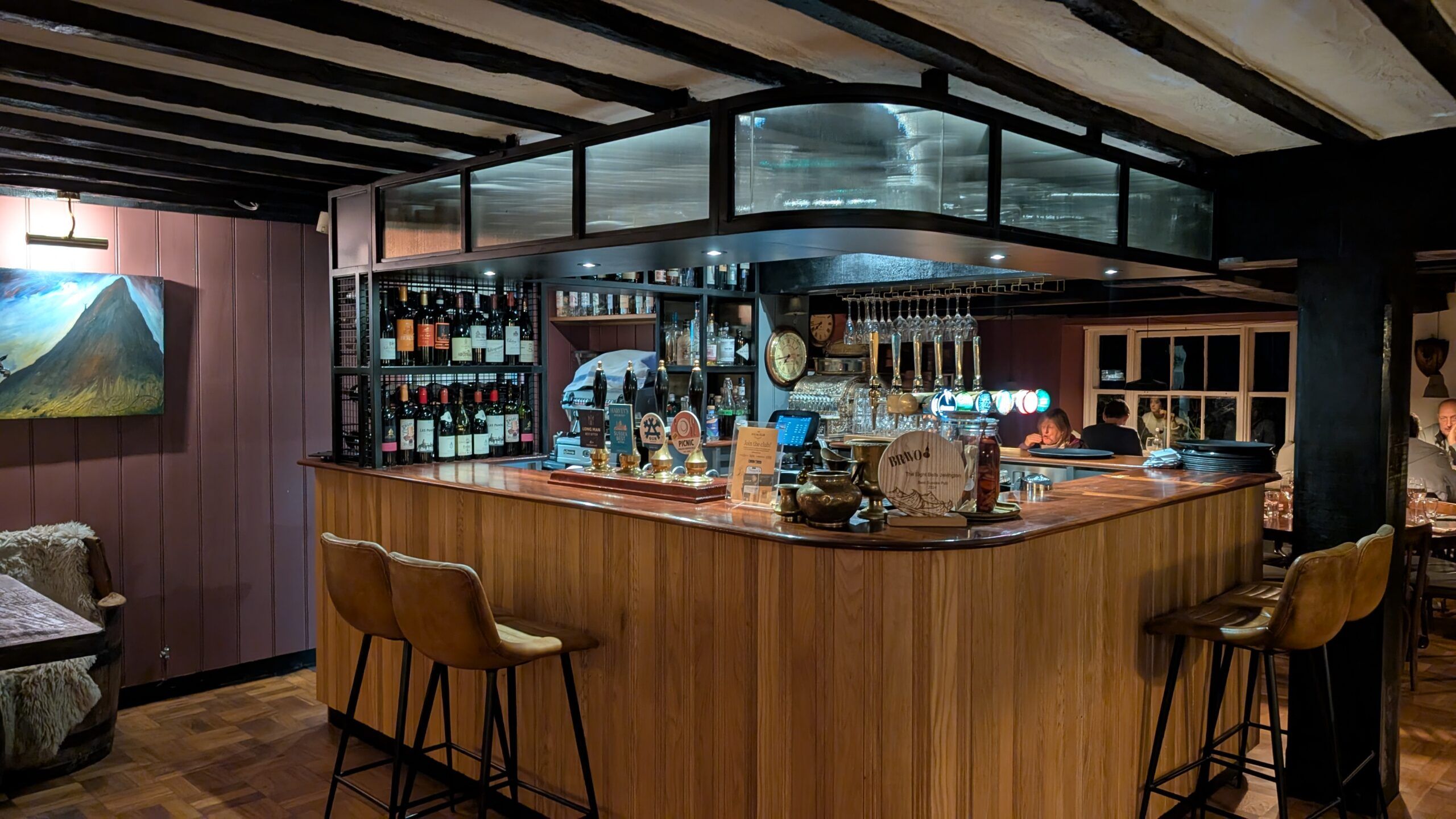 interior shot of bar area of eight bells jevington pub