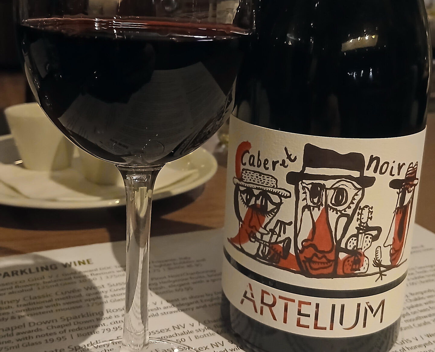 artelium red wine 