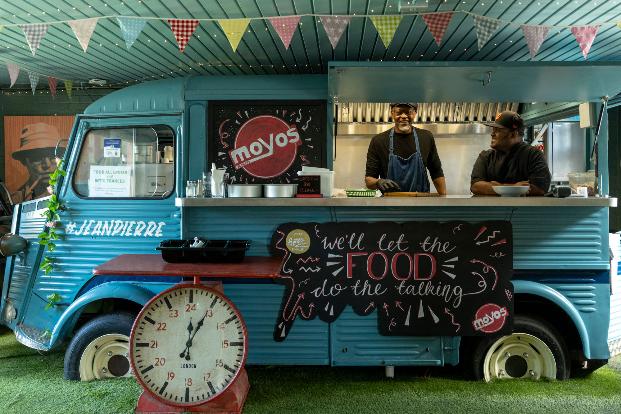 Moyos burger truck