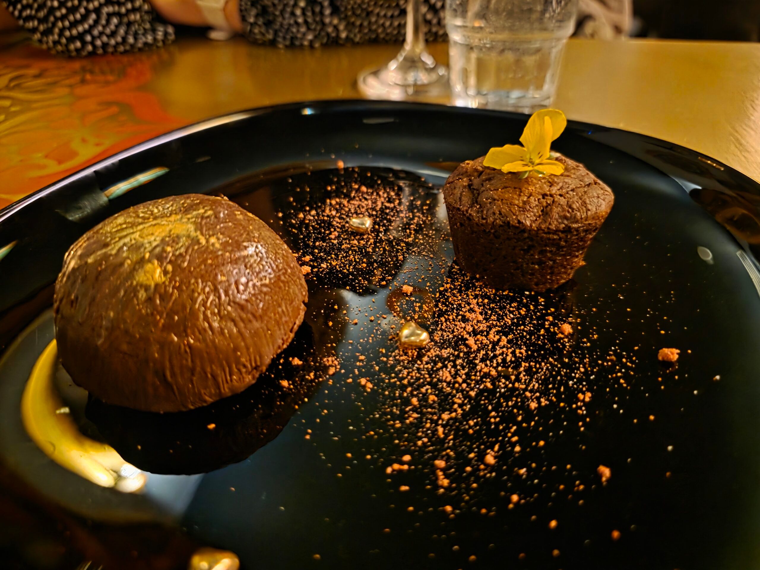 chocolate mousse dessert