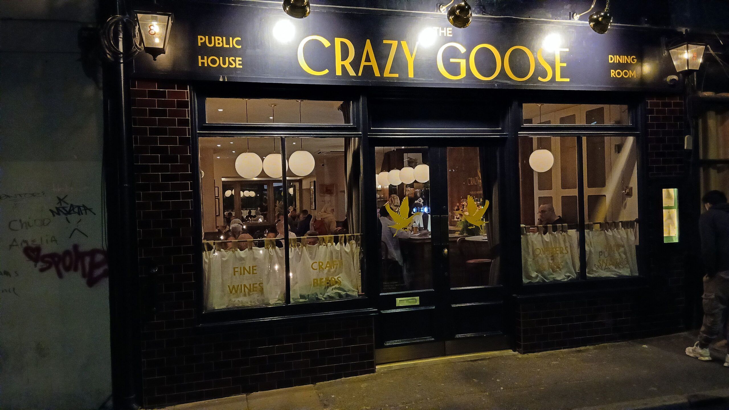 the Crazy Goose Pub in Brighton - exterior shot