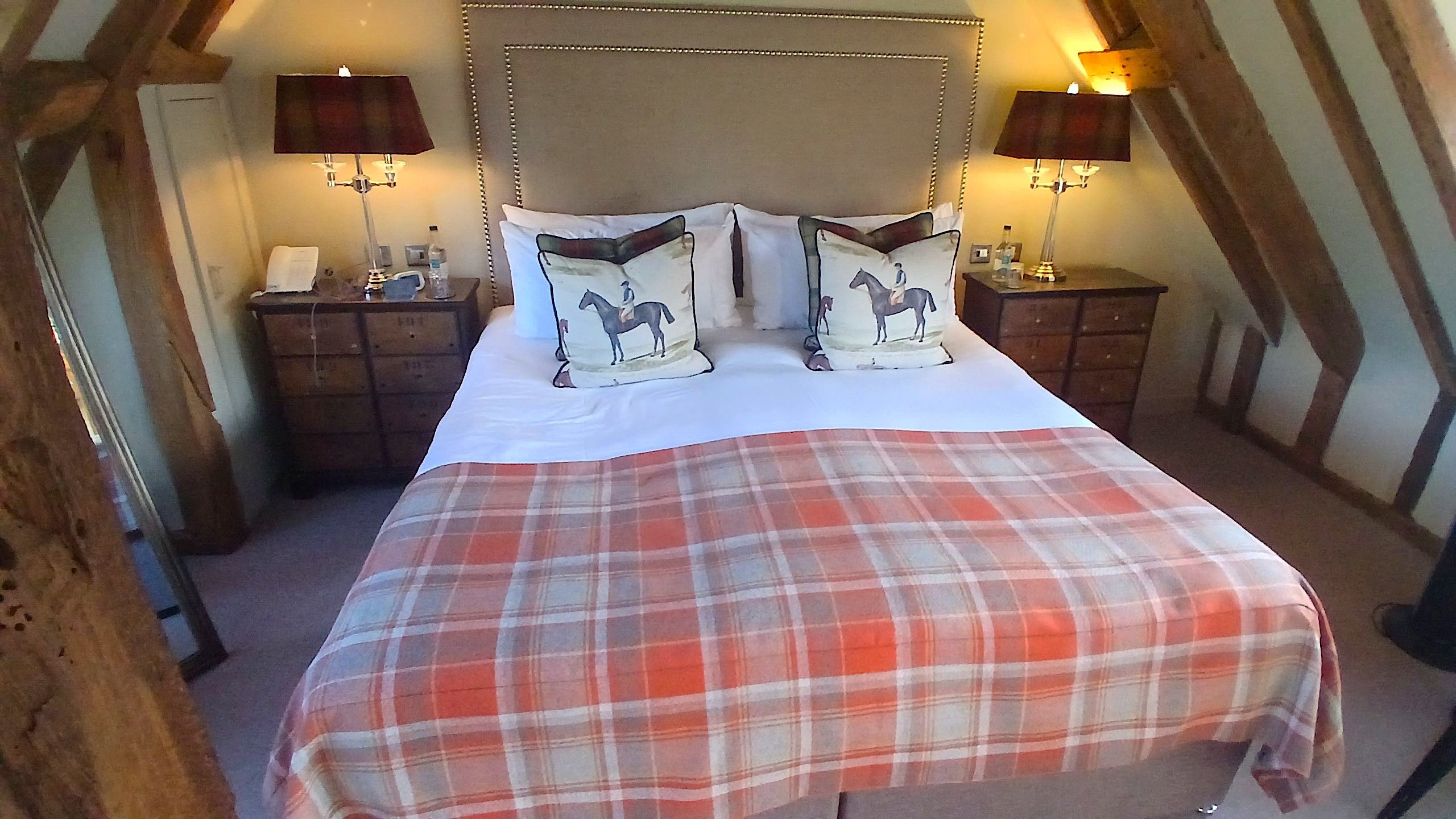 Churchil Room at Wingrove House