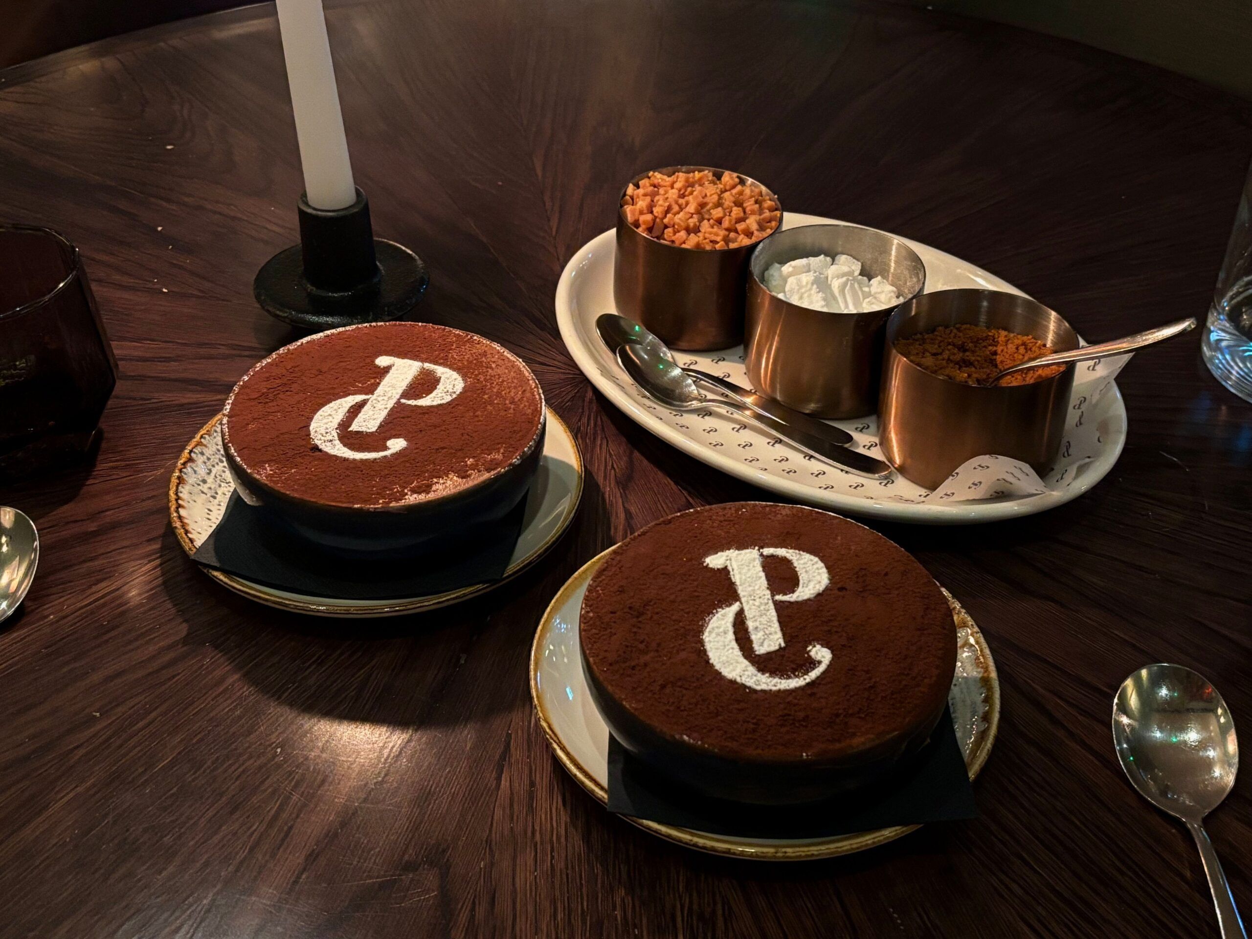 side shot of the two chocolate mousses