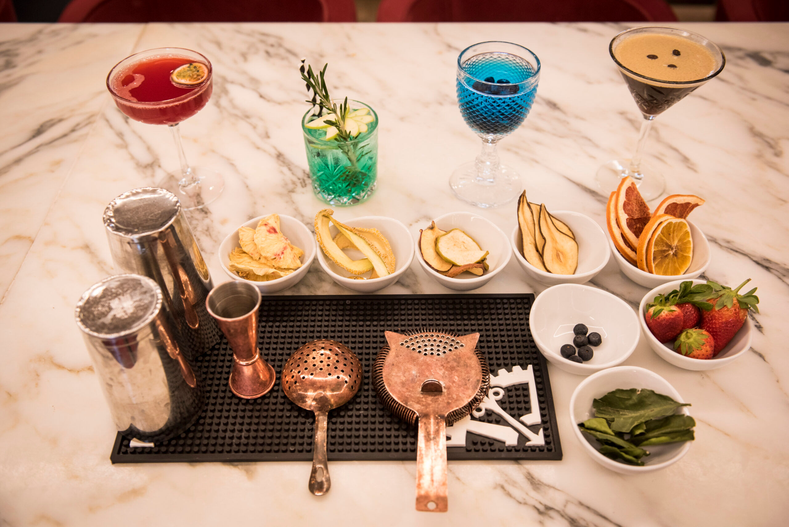 shot of cocktails and equipement needed to make a cocktail